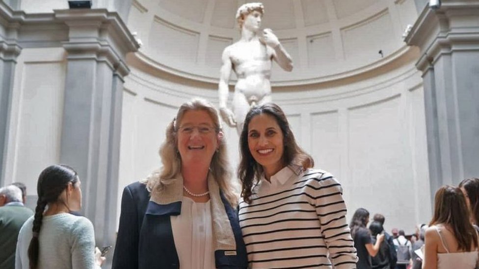 US principal visits David sculpture after nudity row