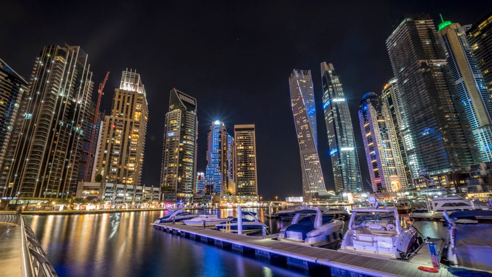 Mohir qollar jinsiy aloqa doirasi Erkaklar uretrasi pornosini tomosha qiling