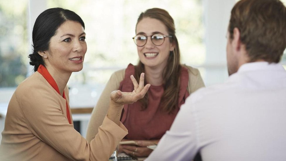 Contoh Pidato Tentang Kesetaraan Gender // Kumpulan Contoh