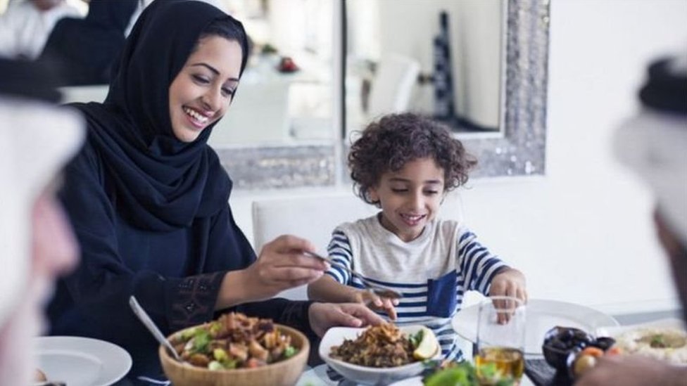 Super modellar bilan jinsiy aloqa video Homilador ayol ginekolog qabulida jinsiy aloqada bolgan (onlayn tomosha qiling).