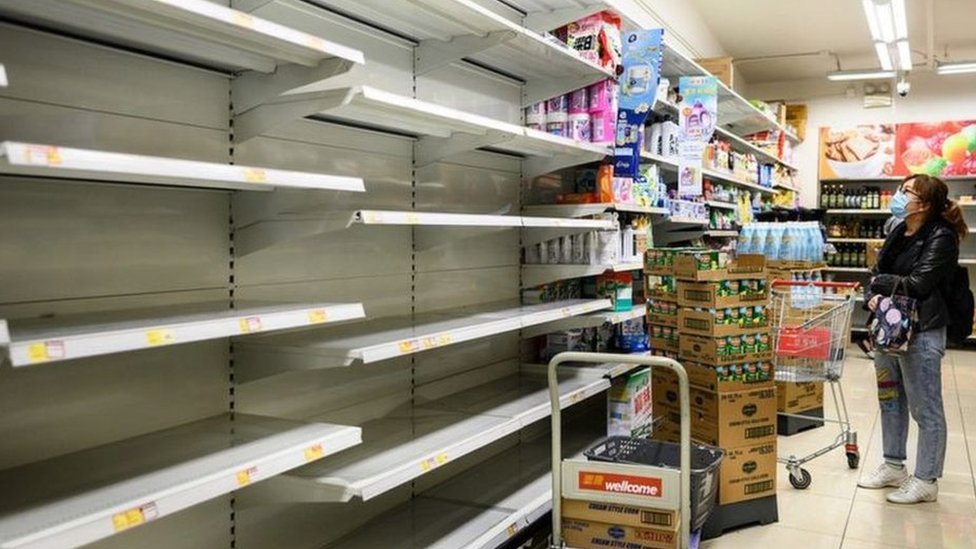 中國商務部鼓勵儲存必需品後多地出現搶購潮- BBC News 中文