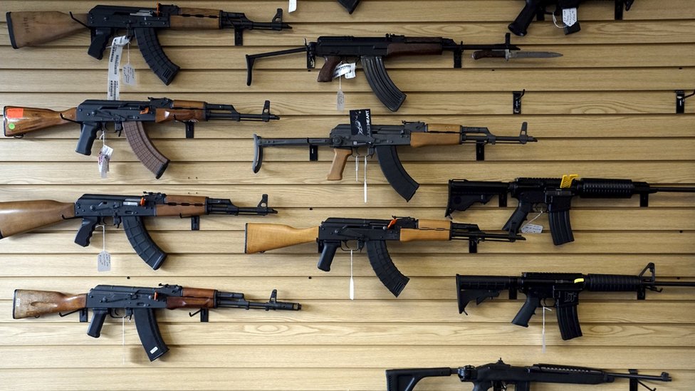 Quiénes son los superpropietarios que tienen arsenales de hasta 140 armas  en Estados Unidos - BBC News Mundo