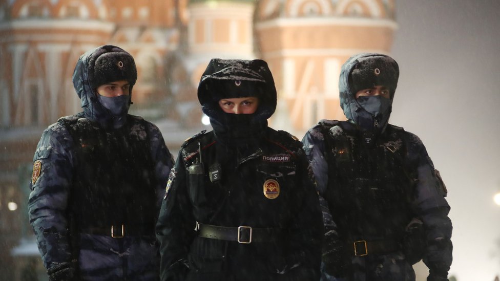В Левобережном голый мужик преследовал девушку В Левобережном голый мужик преследовал девушку