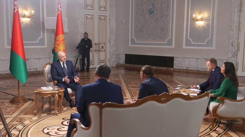 President Lukashenko talks to Russian reporters on 8 Sept