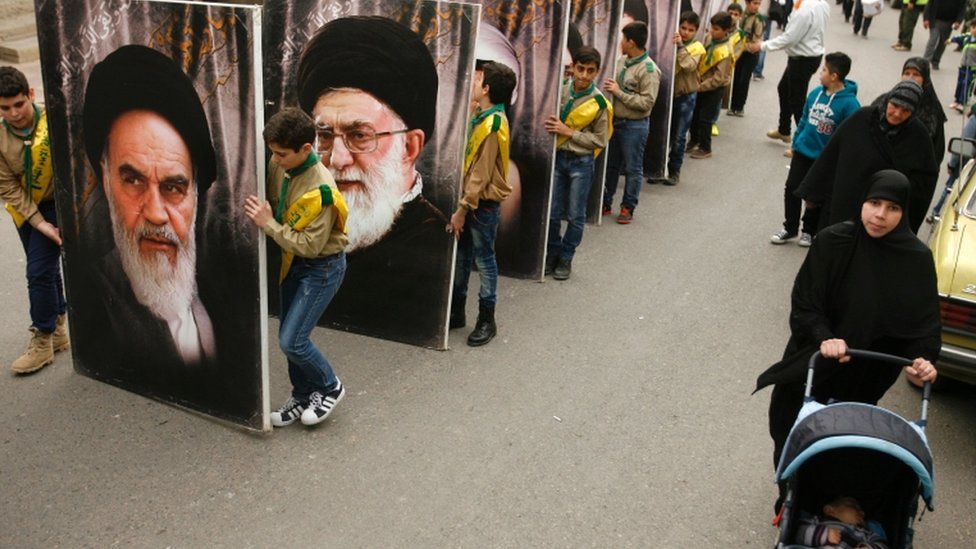 صور للزعماء الإيرانيين