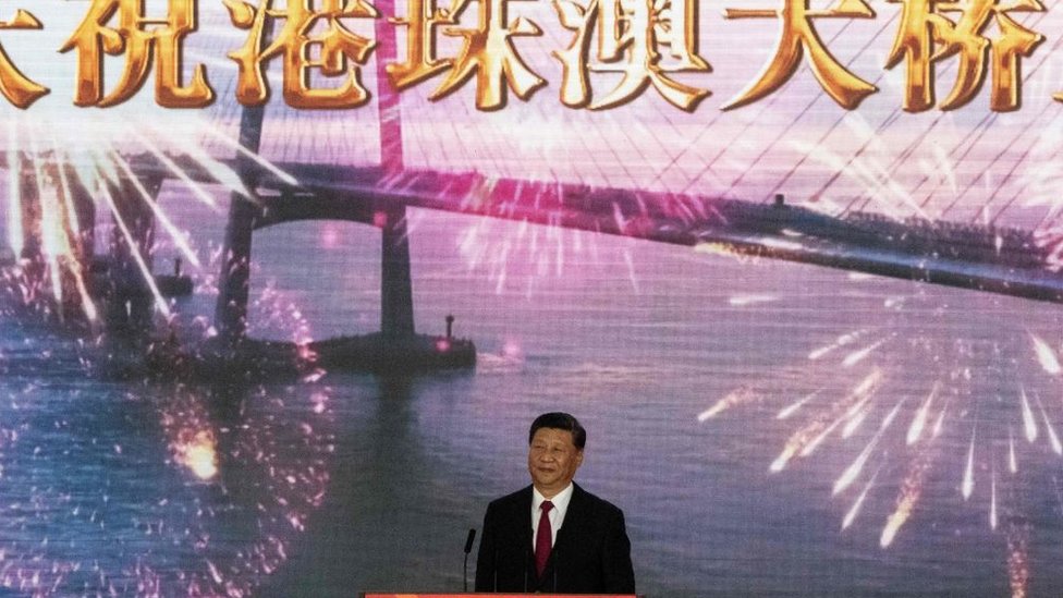 Rus porno koz yoshlari qadar jinsiy aloqa