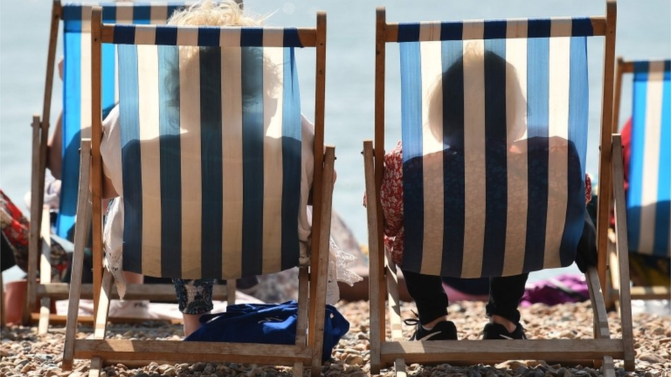 UK weather: Hottest Easter Monday on record