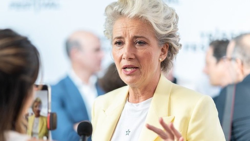 Celebrities urge banks to stop financing fossil fuels