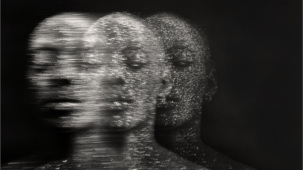 Ingliz tilida pushti rang Oyoqlaringiz orasiga yostiq bilan jinsiy aloqa qilish