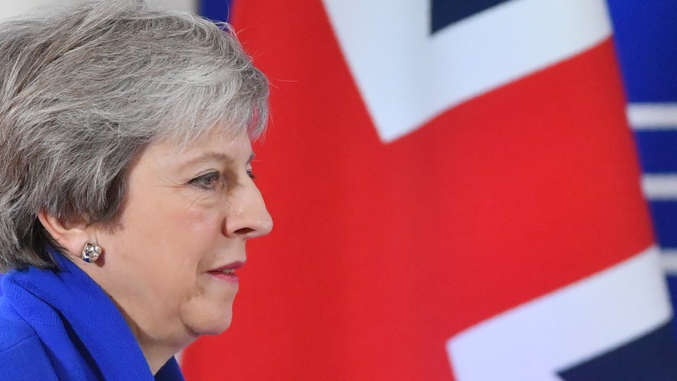 Brexit: Theresa May in final push to win support for deal