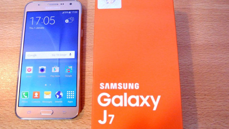 Valeriy Lukyanovaning erotik fotosurati