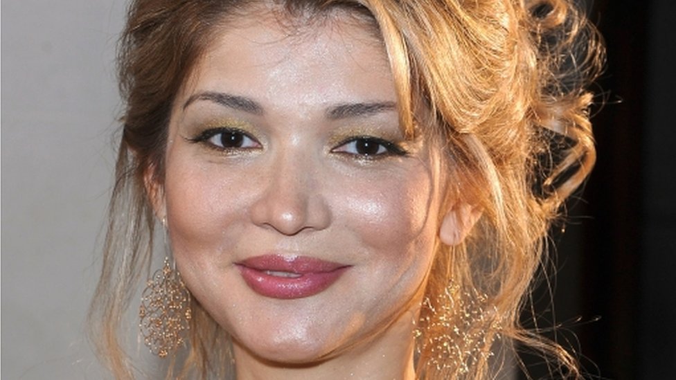 Hayajonlangan klitoris va mushukning yaqin plandagi porno fotosuratlari