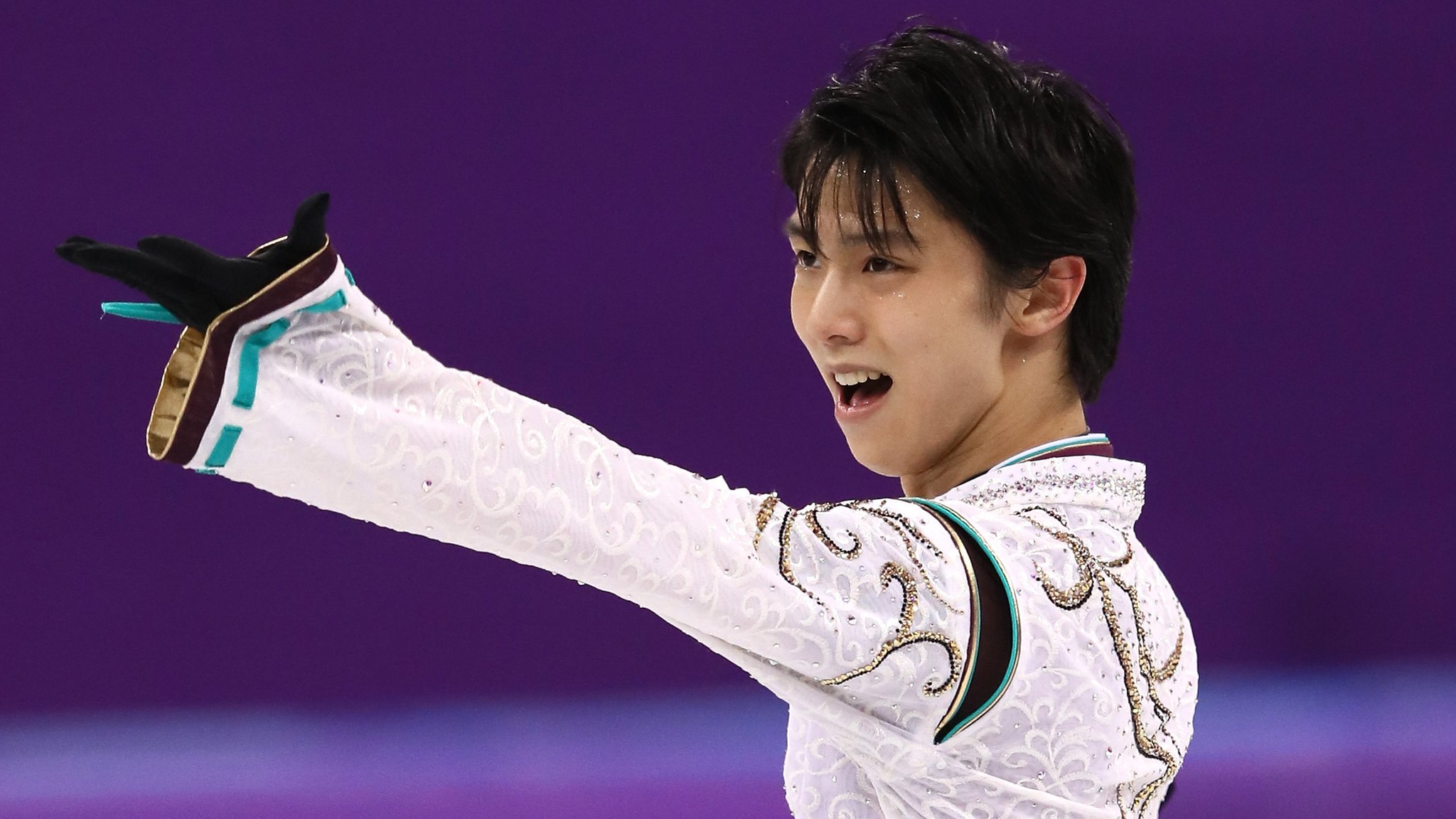 Winter Olympics: Japan's Yuzuru Hanyu wins historic figure skating 