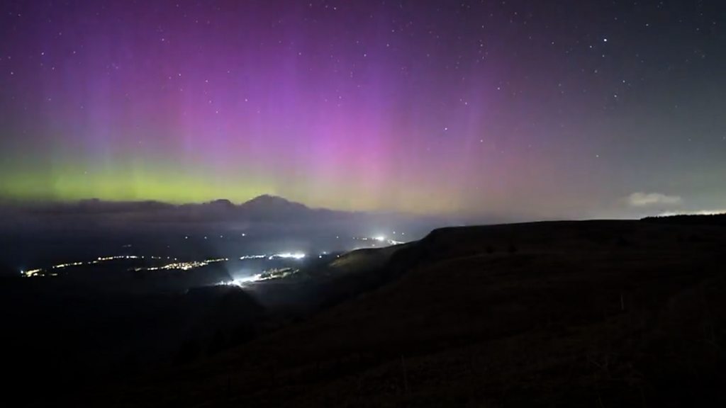 The Northern lights shine again across Wales