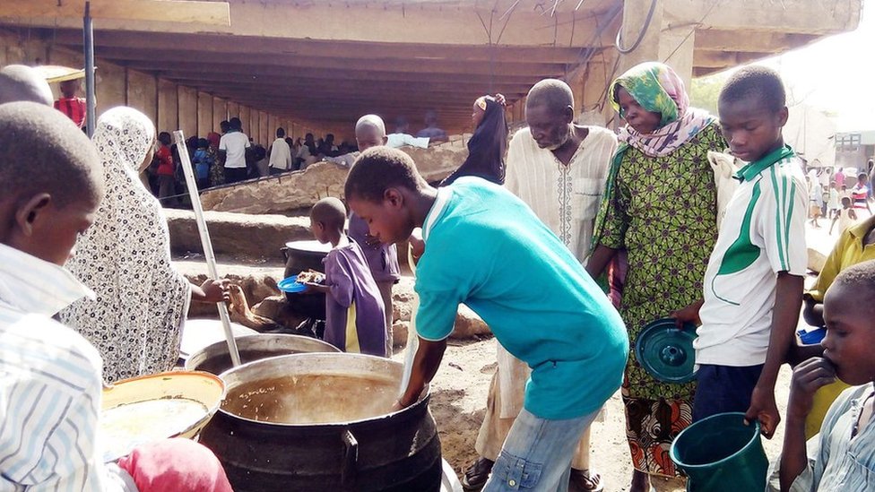 Nigerians don born 300 pickin for IDP camp - BBC News Pidgin