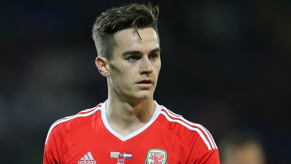 Tom Lawrence Tom Lawrence