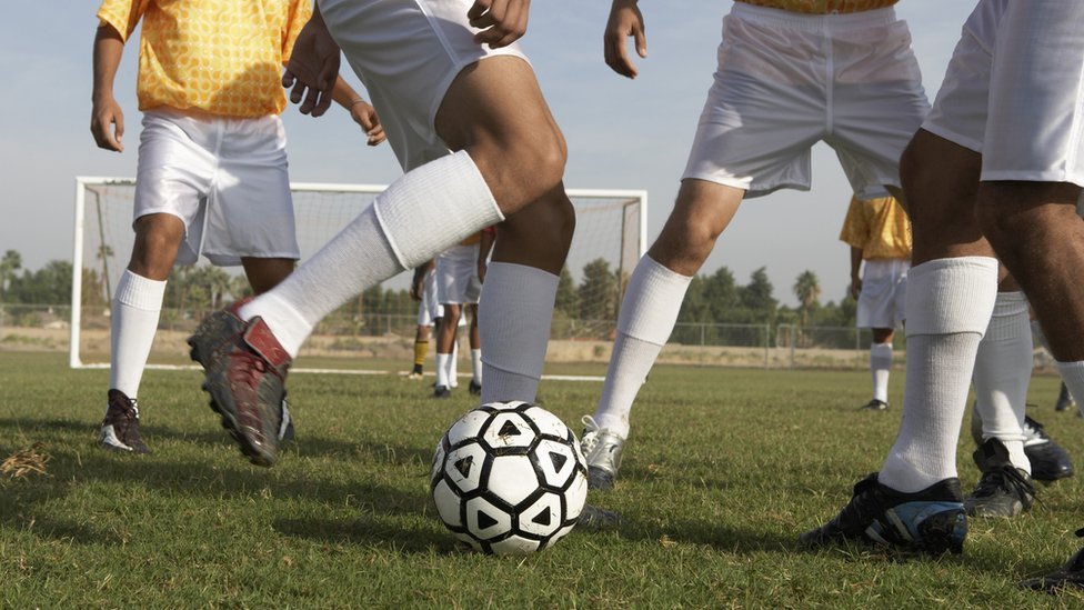 Las partes del cuerpo más vulnerables cuando juegas fútbol - BBC News Mundo