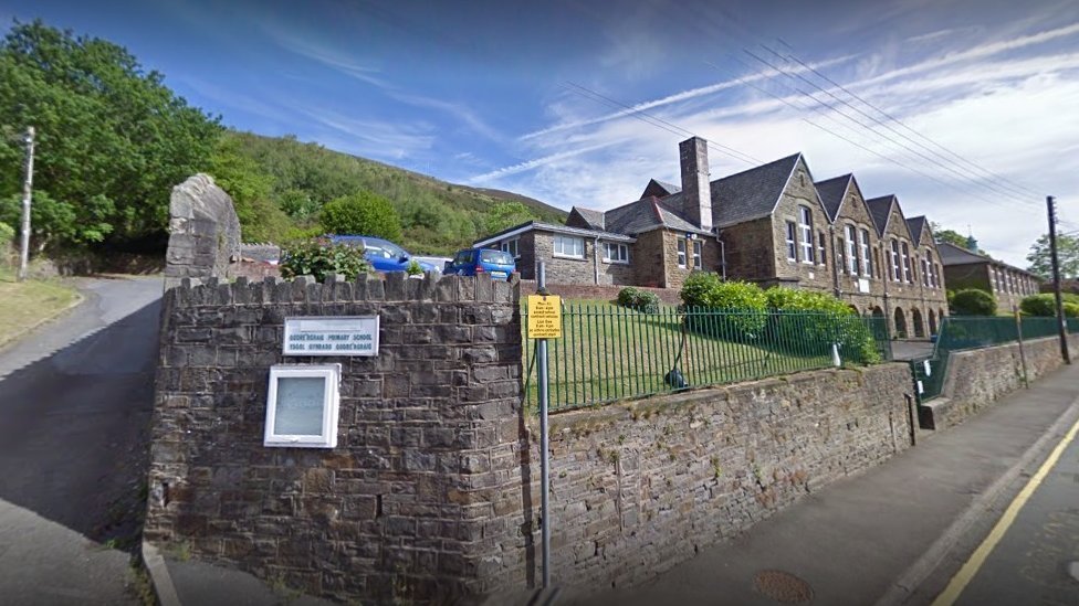 Controversial super-school scrapped after protests