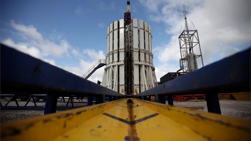 Steelworkers union Community backs fracking in UK