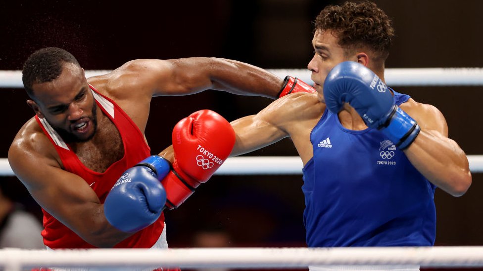 Por qué los boxeadores no usan casco en Juegos Olímpicos?