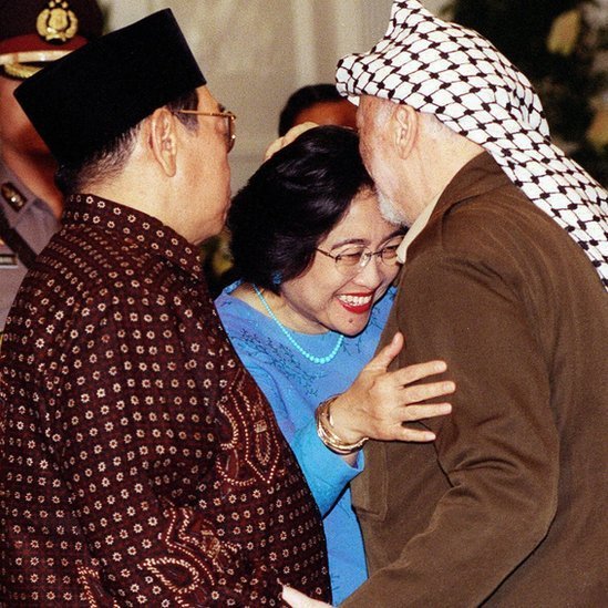 It uslubidagi yakkaxon porno fotosuratlar