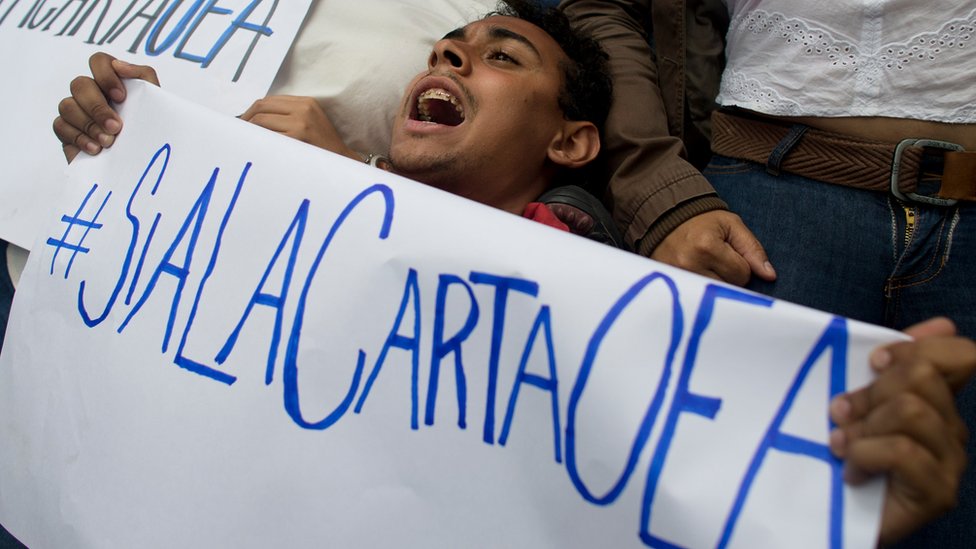 Opositor venezolano apoya activar la Carta de la OEA.