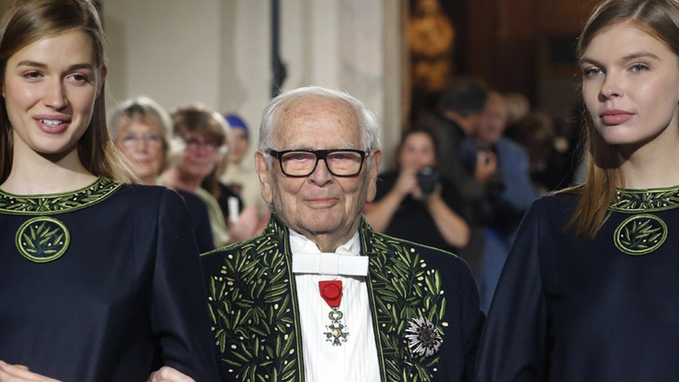 Pierre Cardin: muere el legendario diseñador de moda francés a 98 años - News