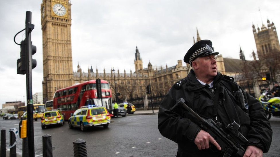 Las Fotos Del Ataque Que Dejó 5 Muertos Frente Al Parlamento Británico