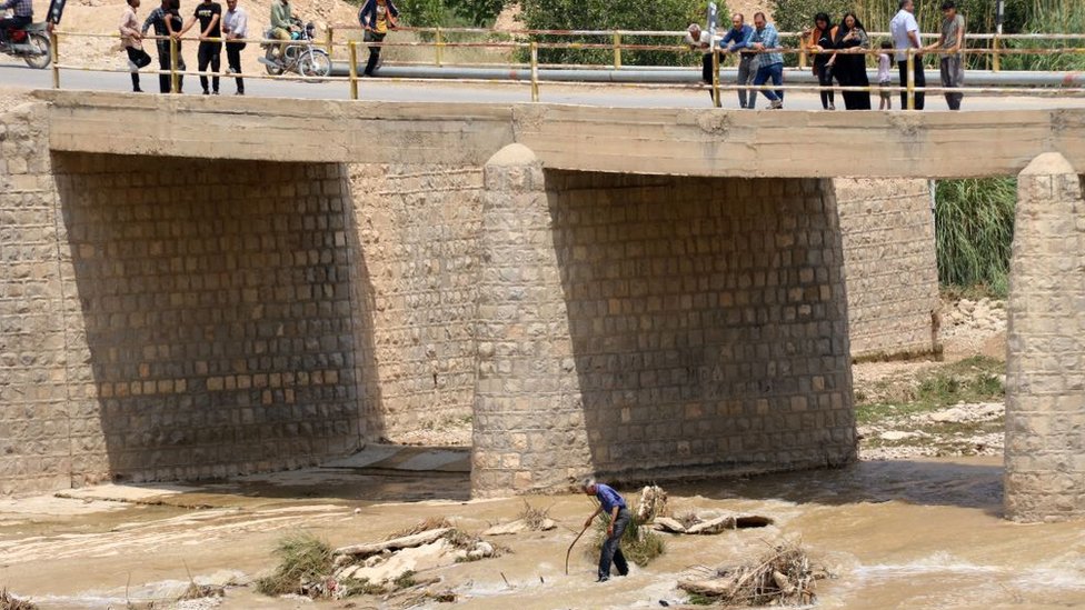 Flooding kills 21 in drought-hit Iran