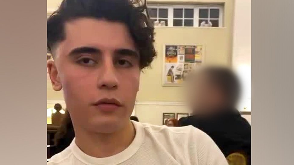 イギリスの別件逮捕・勾留 mqdefault.jpg