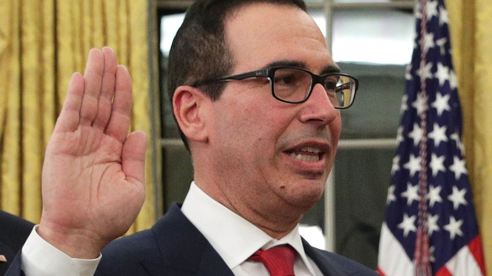 Trump says Mnuchin will fight for tax cuts and jobs