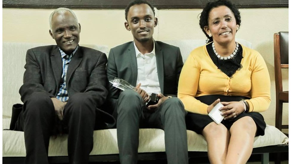 Natasha ozining mushukiga kirdi (video)