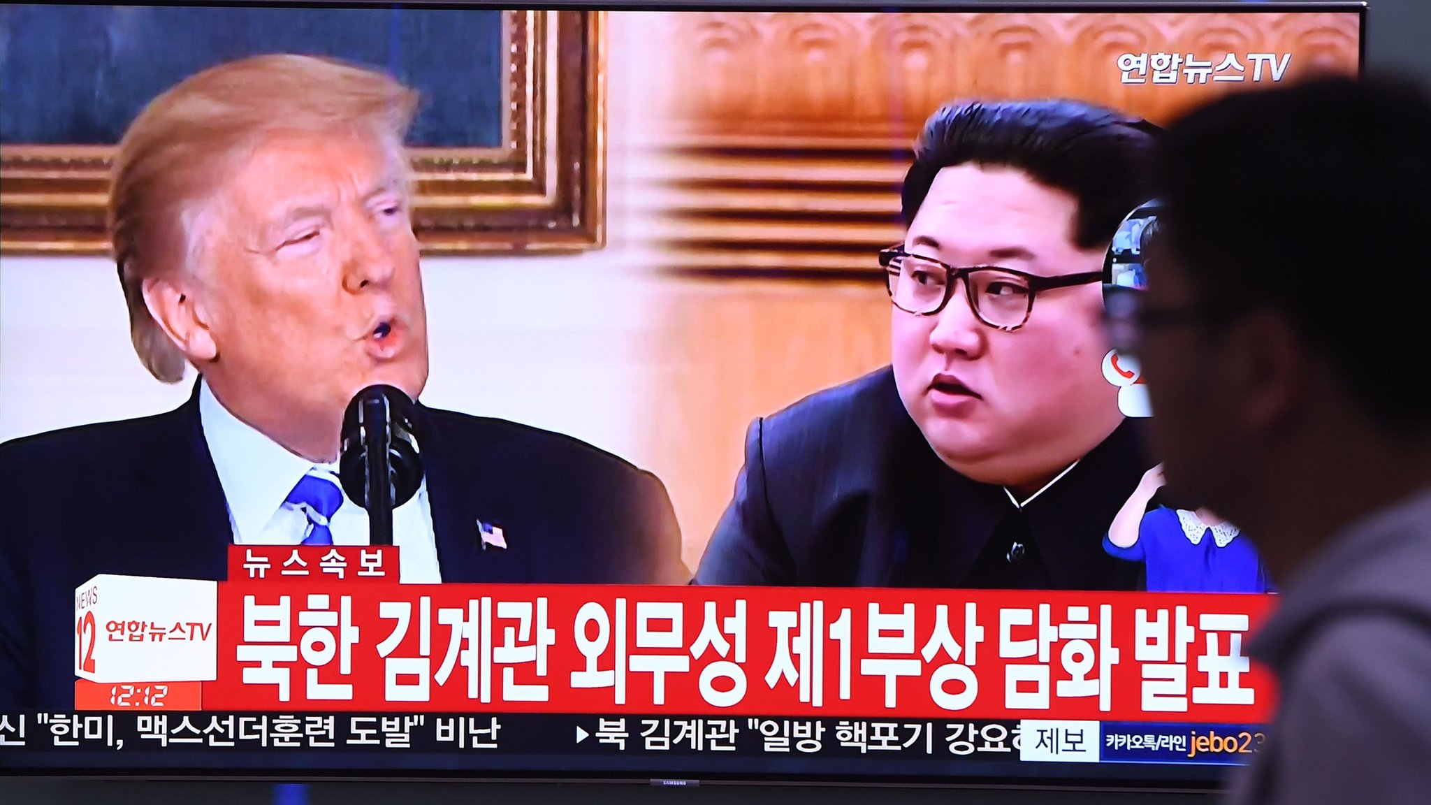 North Korea summit: US hopeful Trump-Kim meeting will go ahead