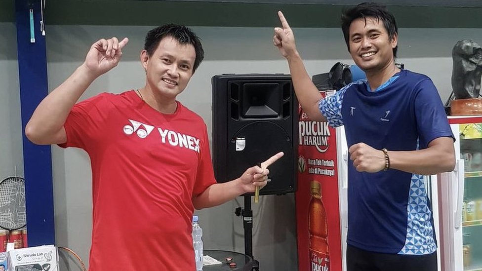 Voyaga yetgan ayol anal video Tentacles bilan haqiqiy hayotdagi yapon pornosi