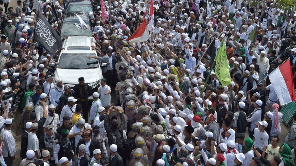 Ada indikasi bahwa FPI akan kembali mengerahkan massa untuk menyambut Rizieq Shihab di Bandara.