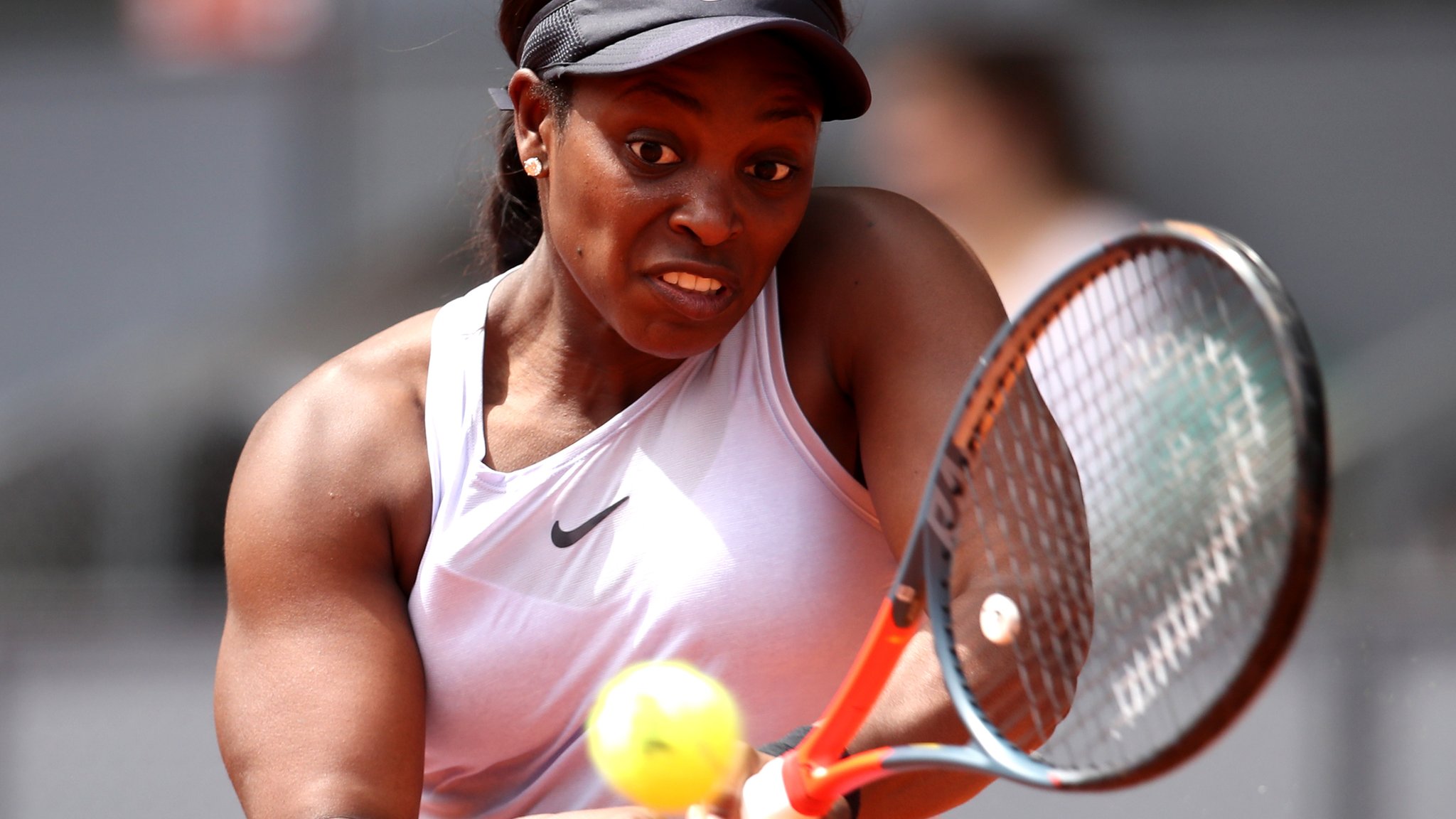 Madrid Open: Sloane Stephens beats Victoria Azarenka to reach round of 16