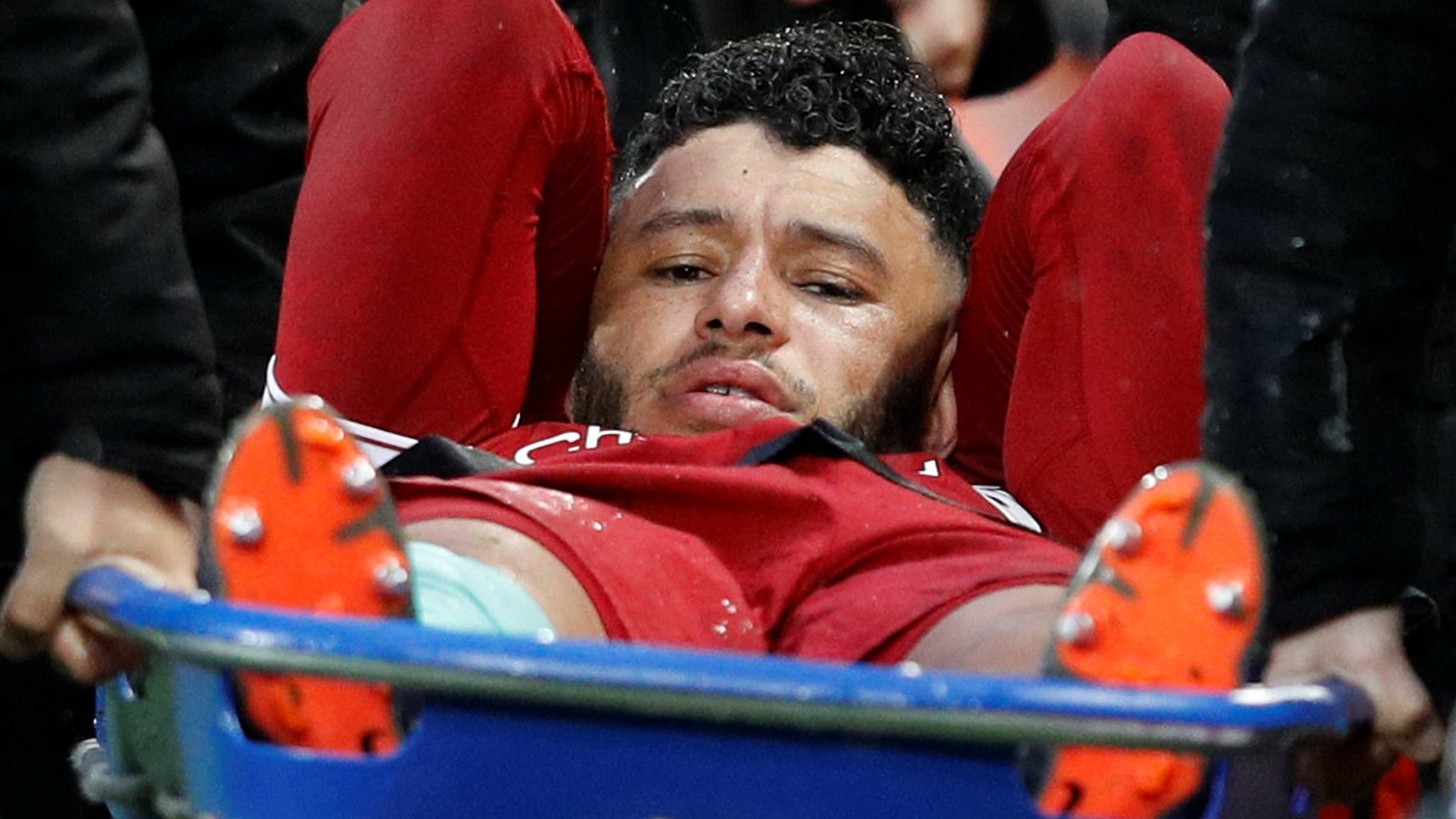 England's Oxlade-Chamberlain out of World Cup
