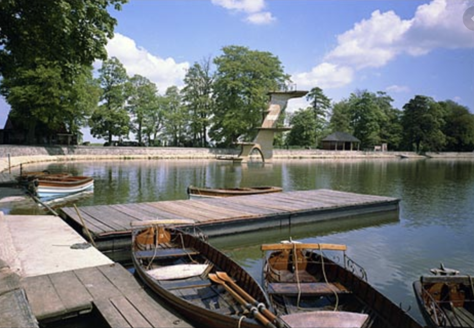 WHAT YOU SAID: Fears after man spotted on top of Coate Water WHAT YOU SAID: Fears after man spotted on top of Coate Water