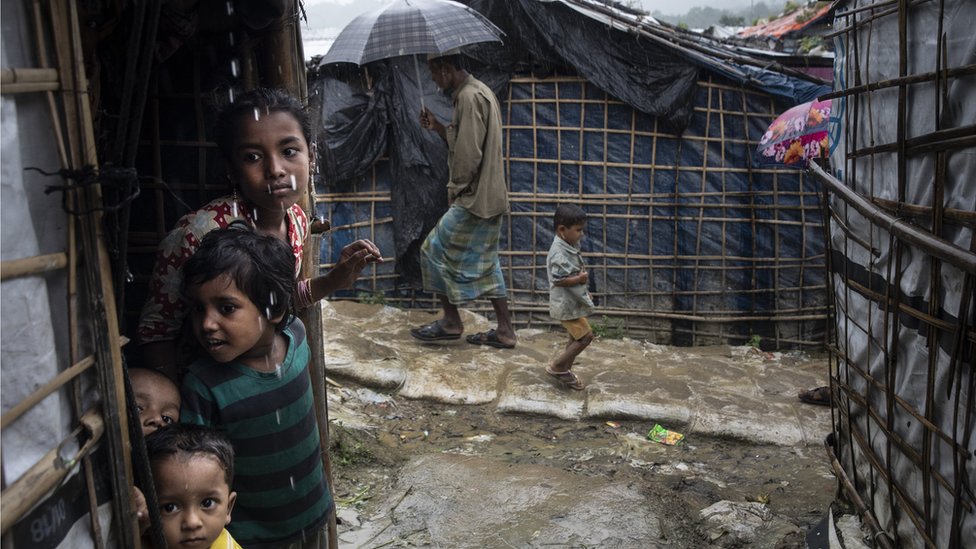 在孟加拉難民營中的羅興亞人。