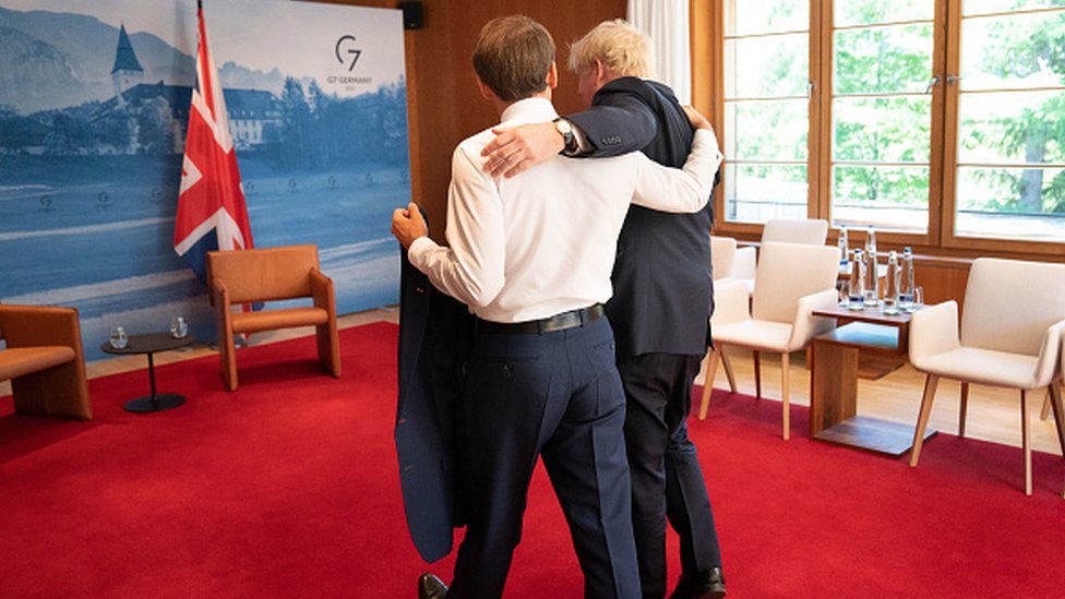 Džonson je rekao da su on i Makron delili „bromance" tokom razgovora na samitu G7