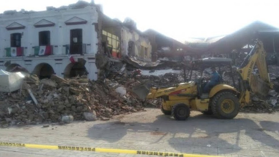 La región donde más estragos causó el sismo es la de mayor pobreza en México. Un edificio derruido en Chiapas