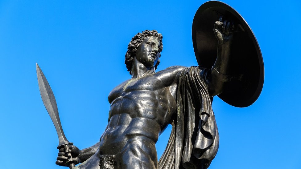 La estatua de Aquiles en Hyde Park, en Londres