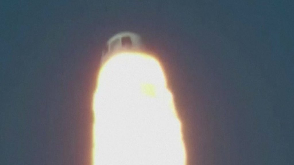 Blue Origin rocket malfunctions on trip to space