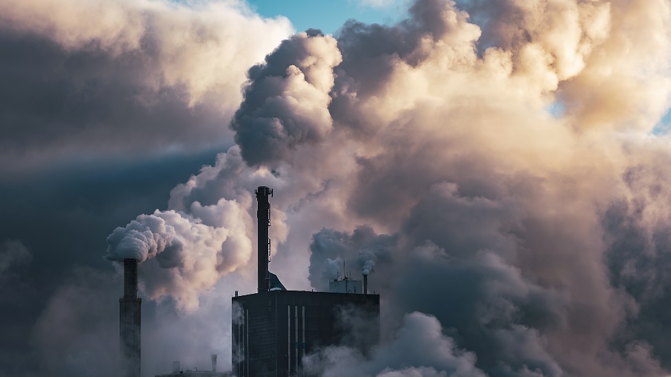 Emisiones de CO2 de una fábrica