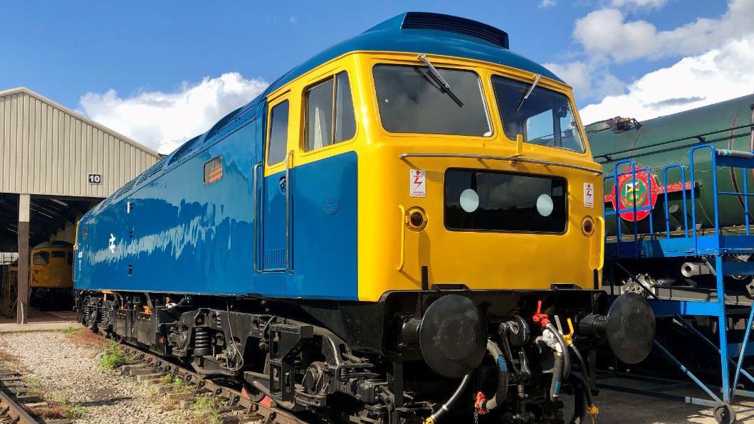 locomotive 