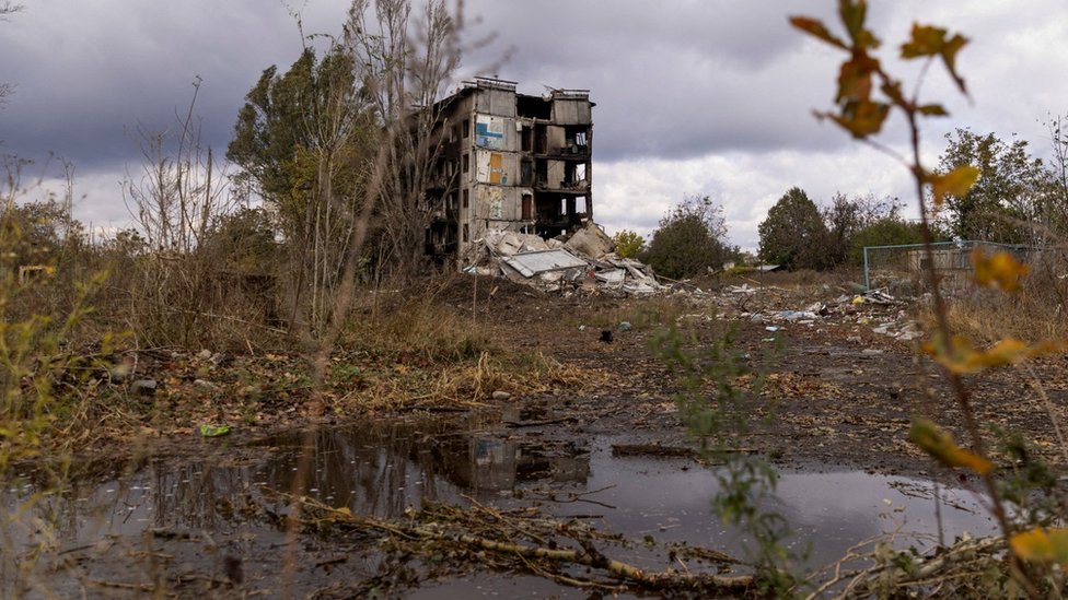 A destroyed residential building in Avdiivka, Ukraine's eastern Donetsk region. File photo