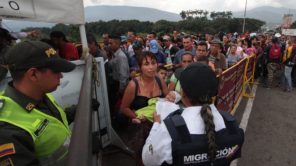 Migrantes en la frontera colombo-venezolana.