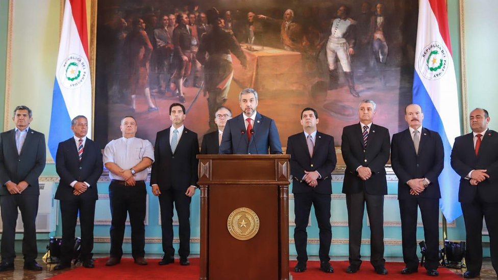 El presidente de Paraguay anunciando la ruptura de relaciones con Venezuela.
