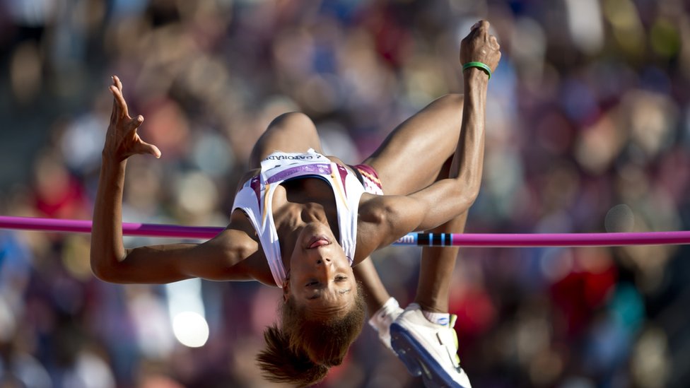 Rojas logró la medalla de oro en el Sudamericano de Chile en 2014, misma modalidad en la que se inició Ibargüen en el atletismo. Yulimar Rojas