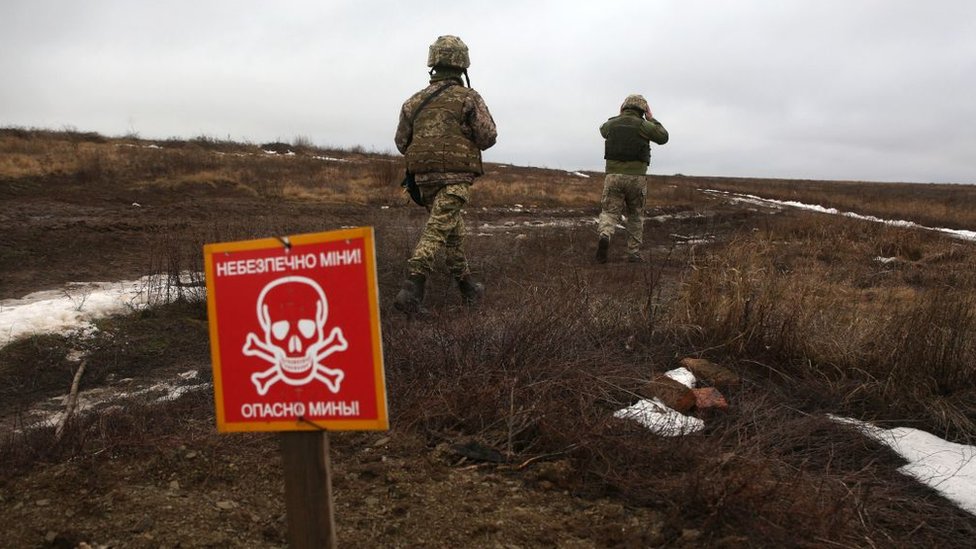 Sınırda devriye gezen Ukrayna askerleri